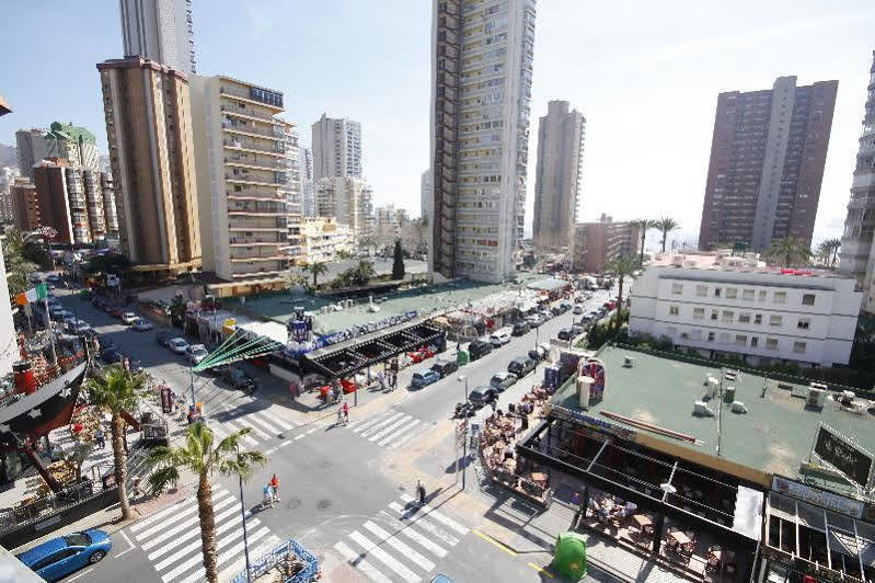 Apartamentos Niza Бенидорм Экстерьер фото